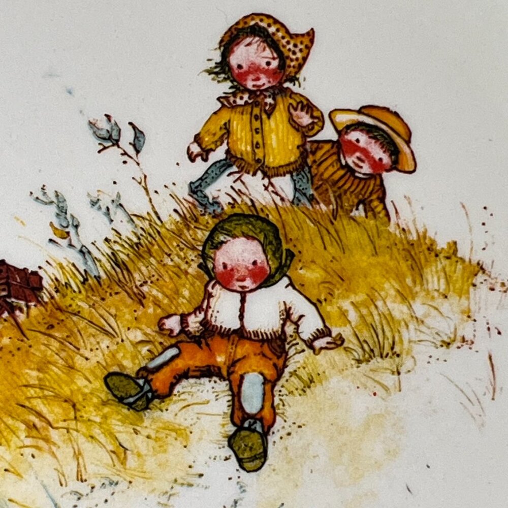 Holly Hobbie Collectible Plate Happy times are remembered 10" 1970s - Picture 4 of 12